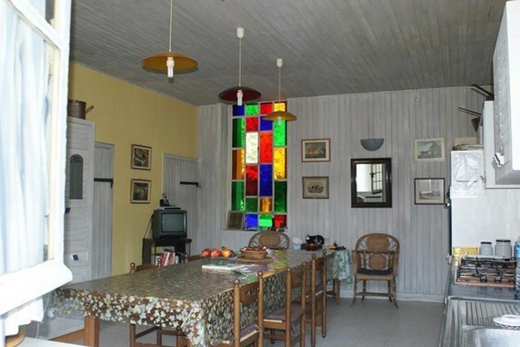 Les Longchamps Bed and Breakfast Neuillé Exterior foto